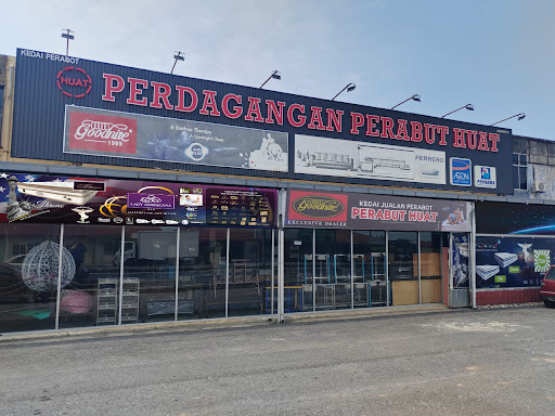 Perdagangan Perabut Huat