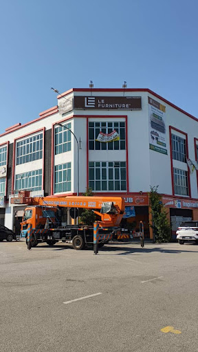 LE Furniture(Parit Raja)