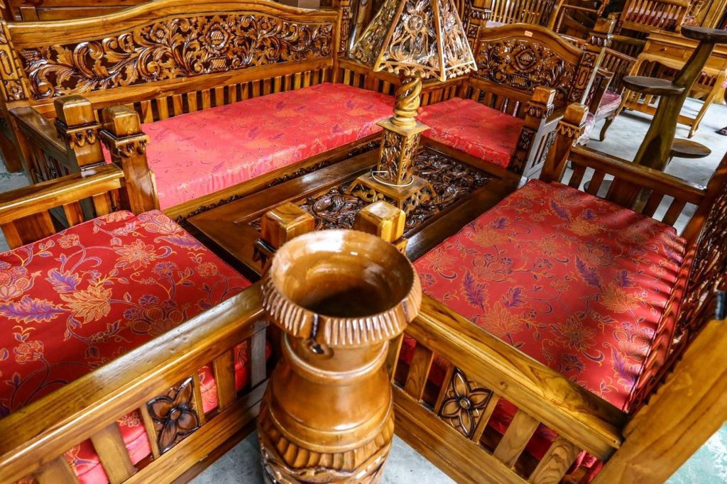 perniagaan perabot pertama jati